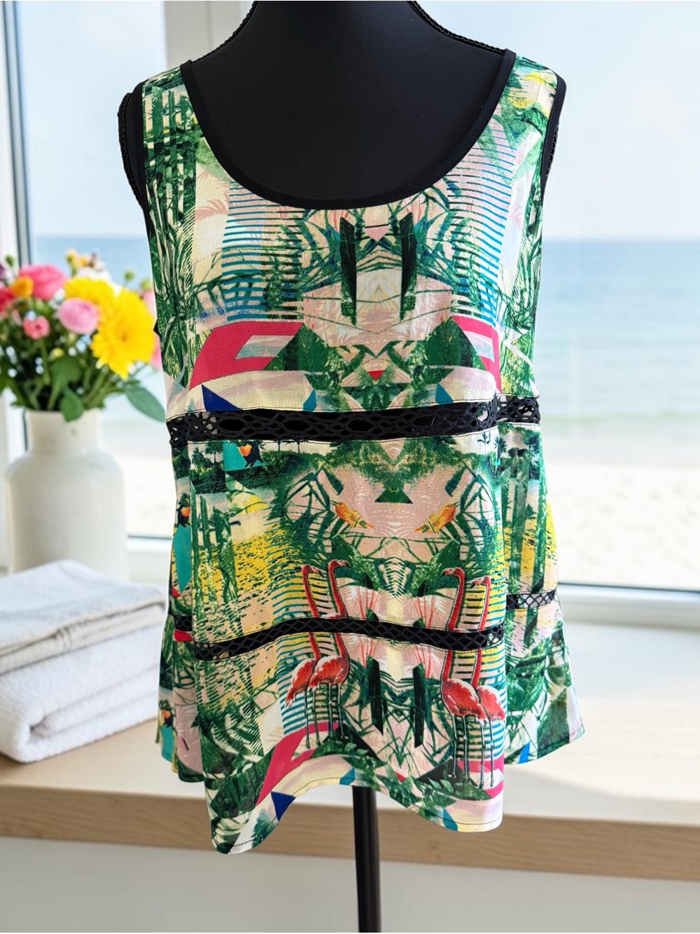 Nicole by Nicole Miller Tropical Print Sleeveless Medium Resort Vacation Top